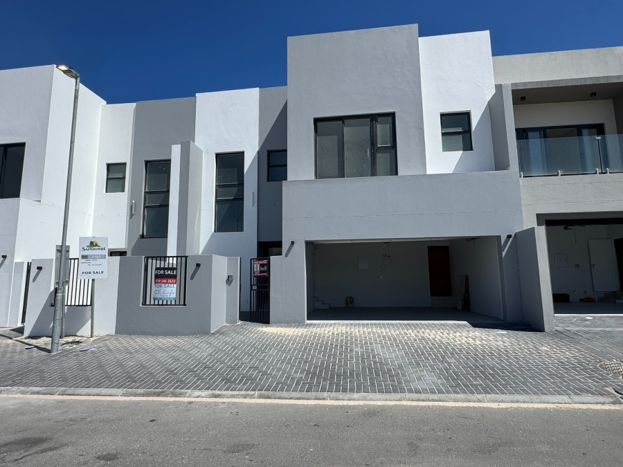 4 Bedroom Property for Sale in Sandown Western Cape